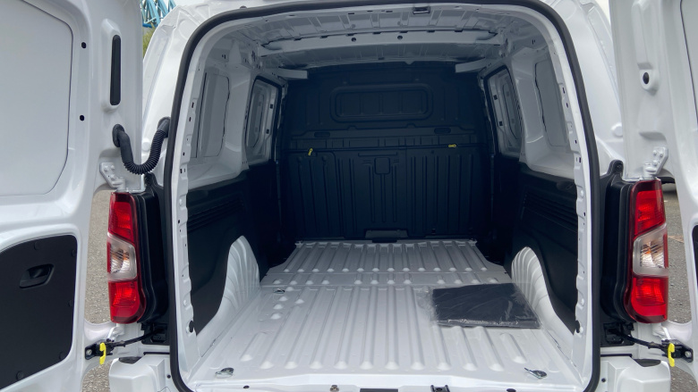 Vauxhall Combo Cargo Combo Xl Diesel 1.5 Turbo D 100ps Pro H1 Van